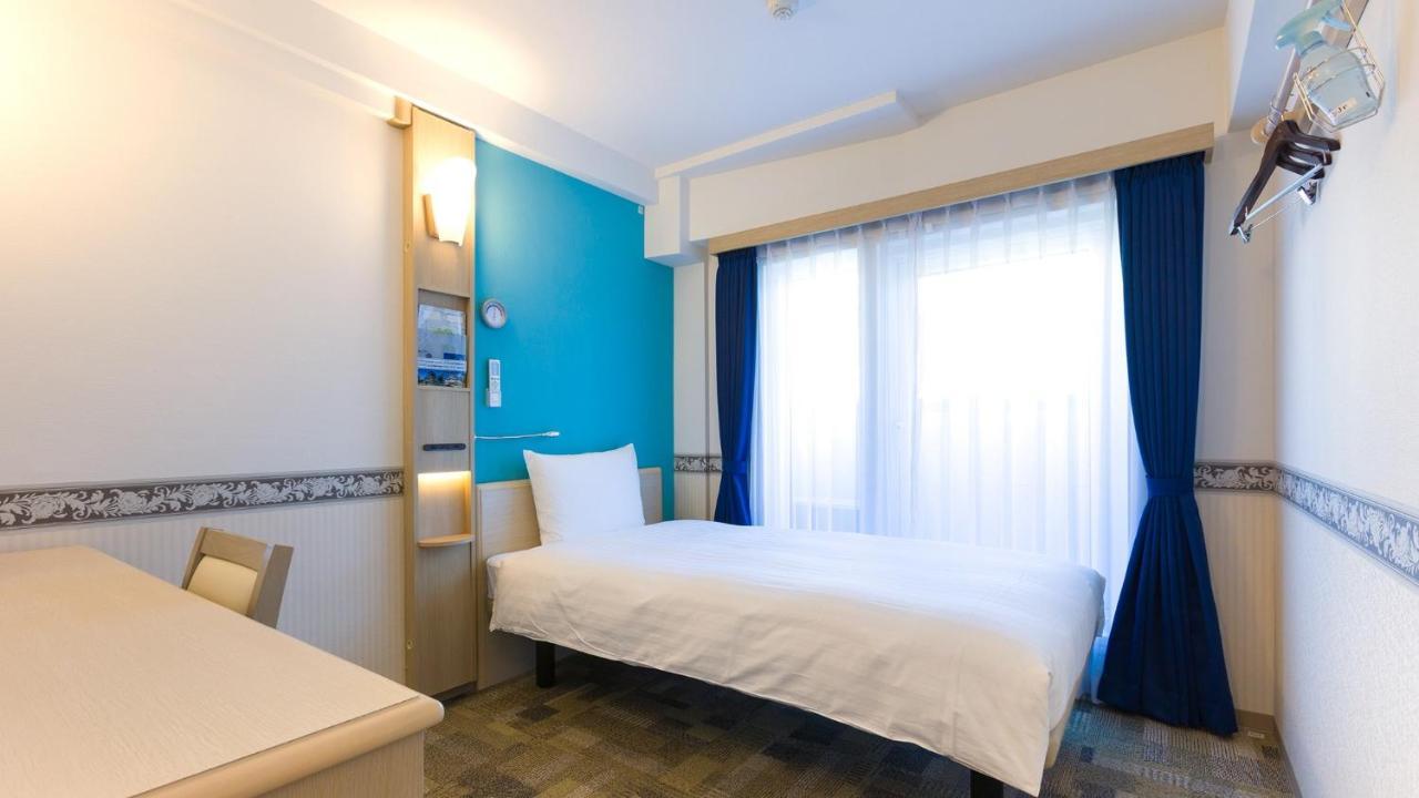Toyoko Inn Matsudo Eki Higashi Guchi Exterior foto